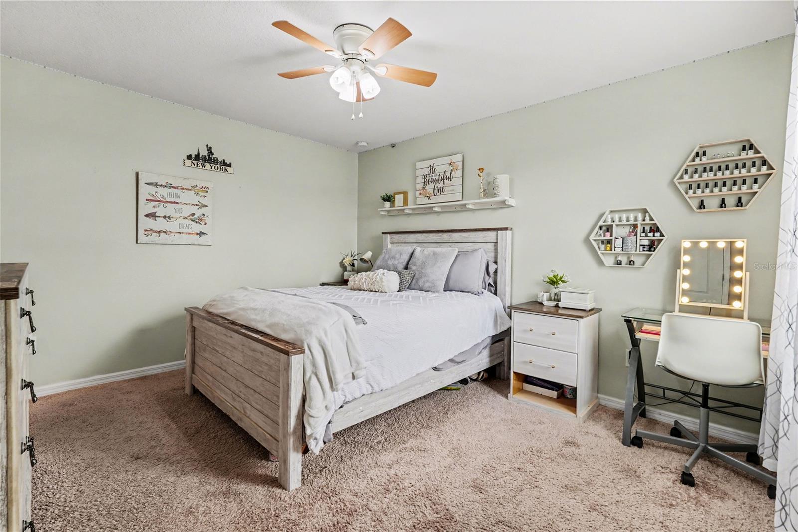 5465 SUNCATCHER DRIVE, WESLEY CHAPEL, FL, 33545