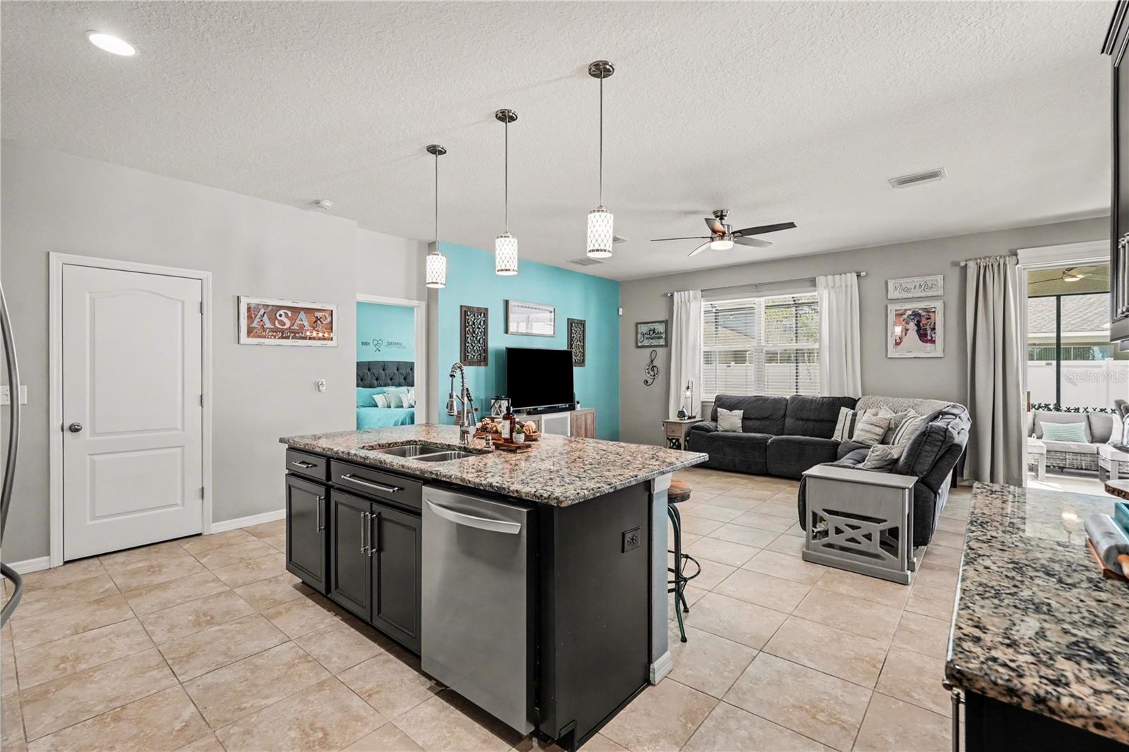 5465 SUNCATCHER DRIVE, WESLEY CHAPEL, FL, 33545