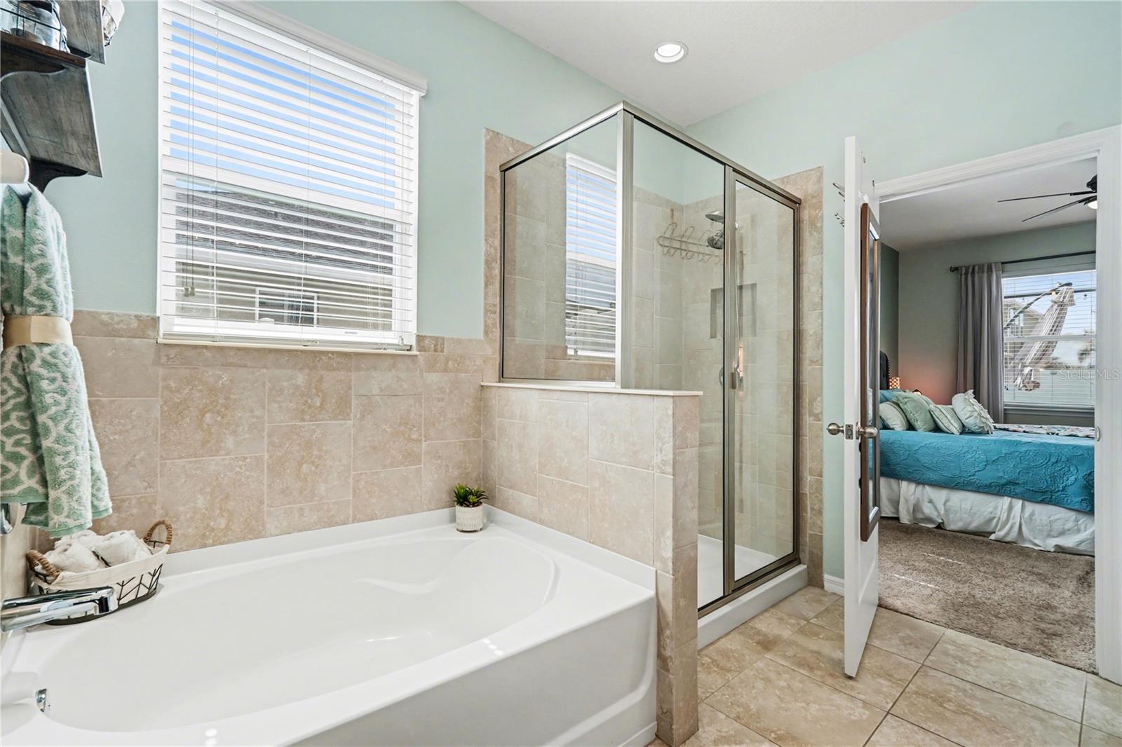 5465 SUNCATCHER DRIVE, WESLEY CHAPEL, FL, 33545