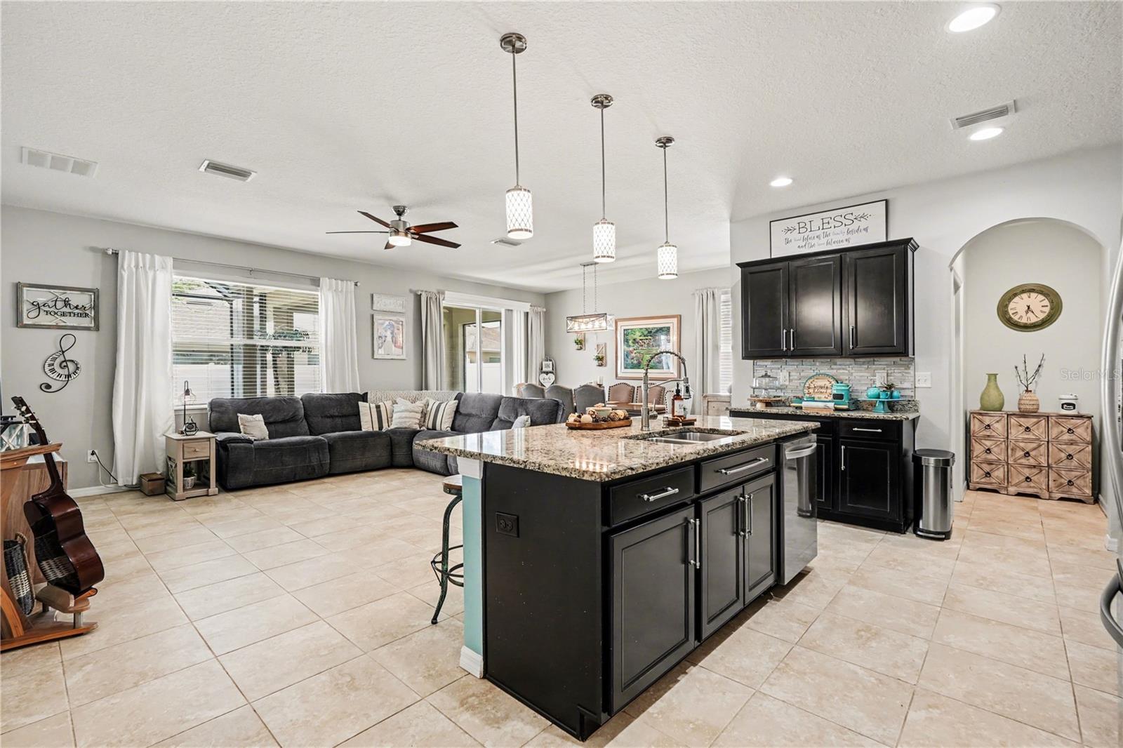 5465 SUNCATCHER DRIVE, WESLEY CHAPEL, FL, 33545