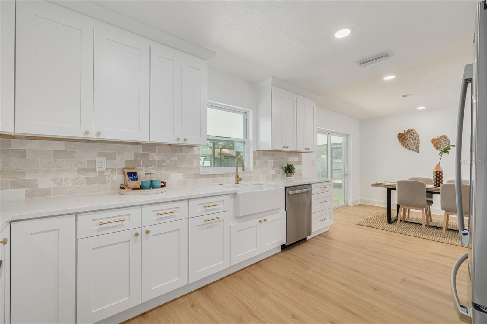 7264 56TH AVE N, ST PETERSBURG, FL, 33709