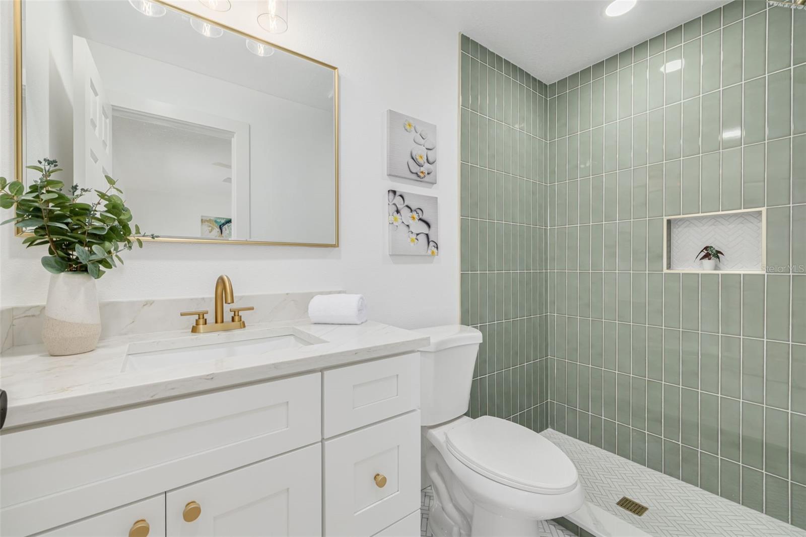 7264 56TH AVE N, ST PETERSBURG, FL, 33709