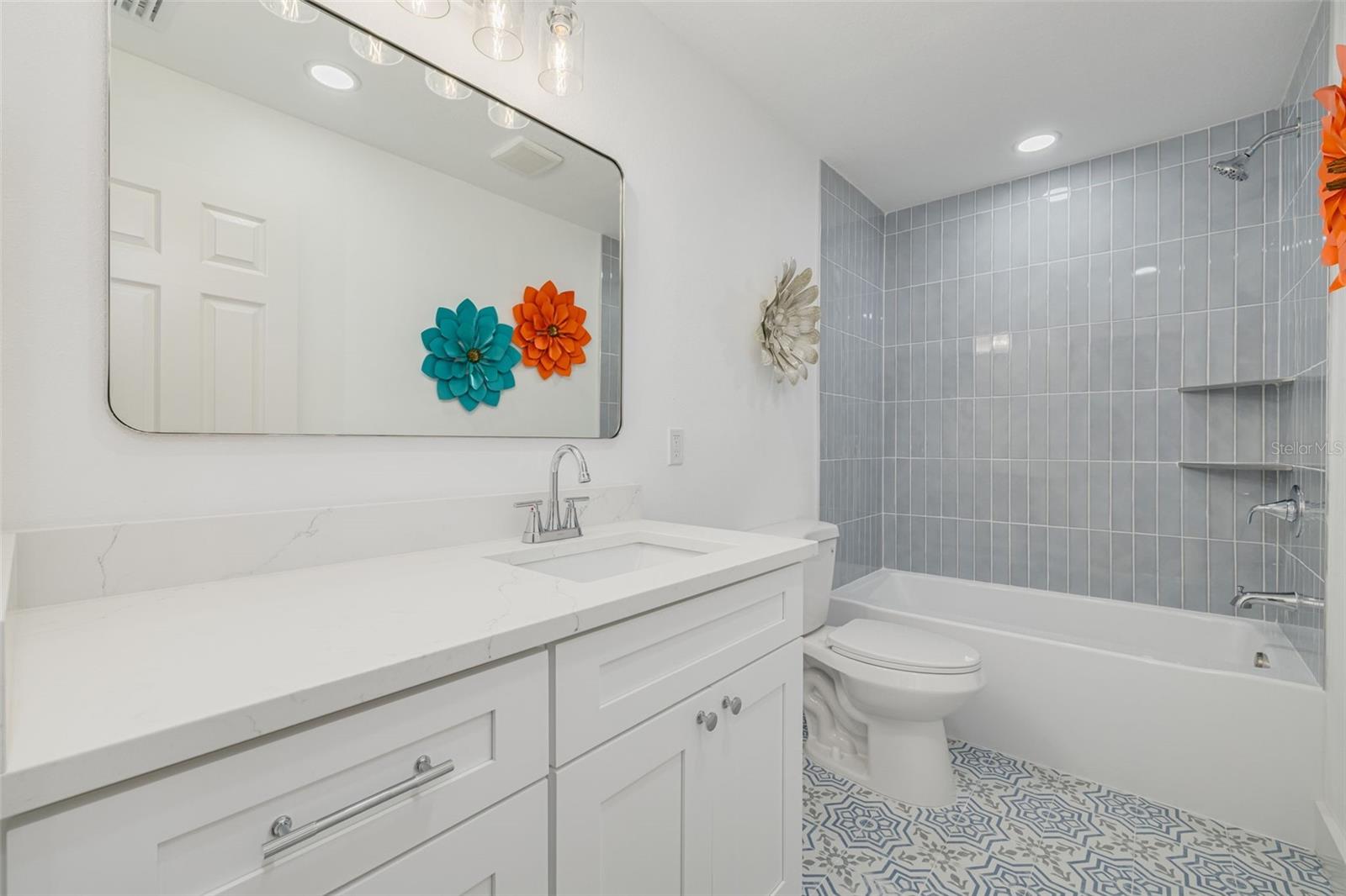 7264 56TH AVE N, ST PETERSBURG, FL, 33709