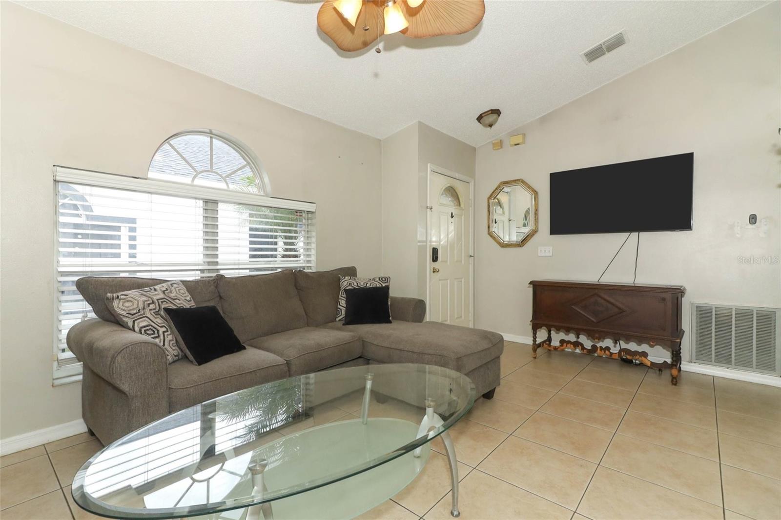 519 BEASLEY CT, ORLANDO, FL, 32807