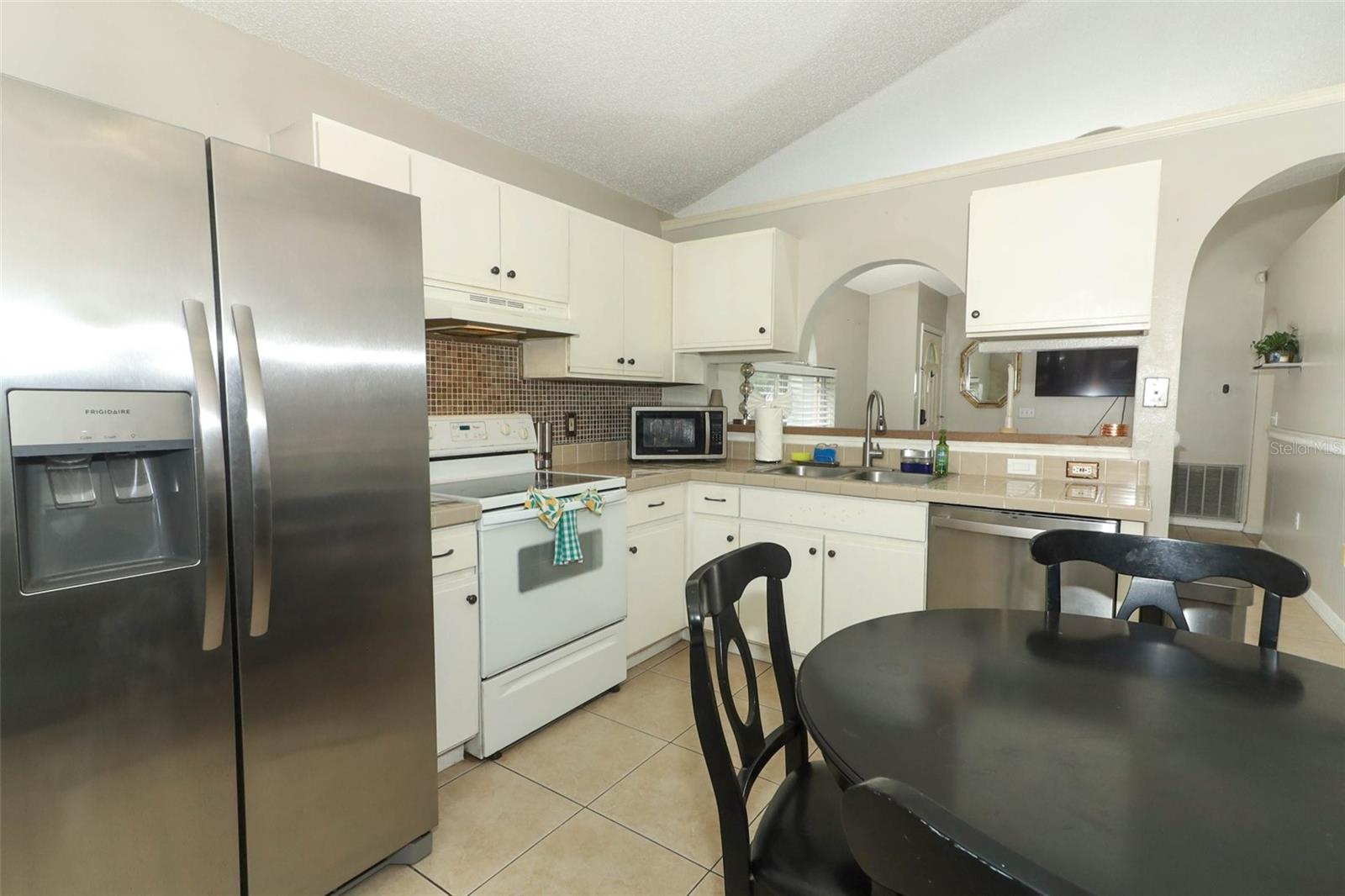 519 BEASLEY CT, ORLANDO, FL, 32807