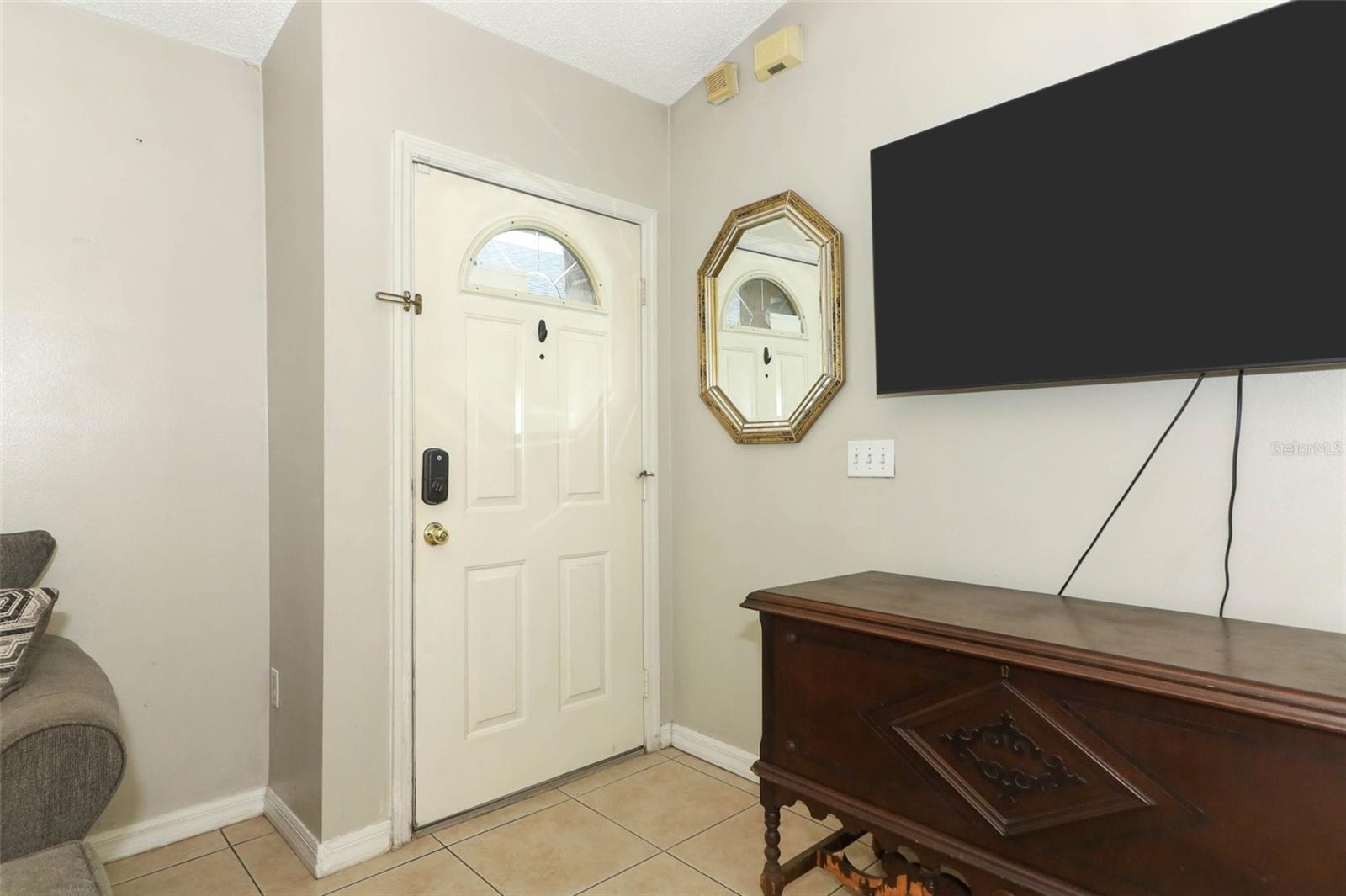 519 BEASLEY CT, ORLANDO, FL, 32807