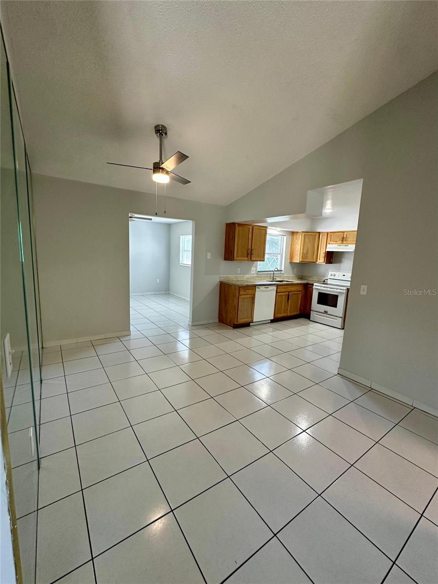 1301 NOLTON WAY, ORLANDO, FL, 32822