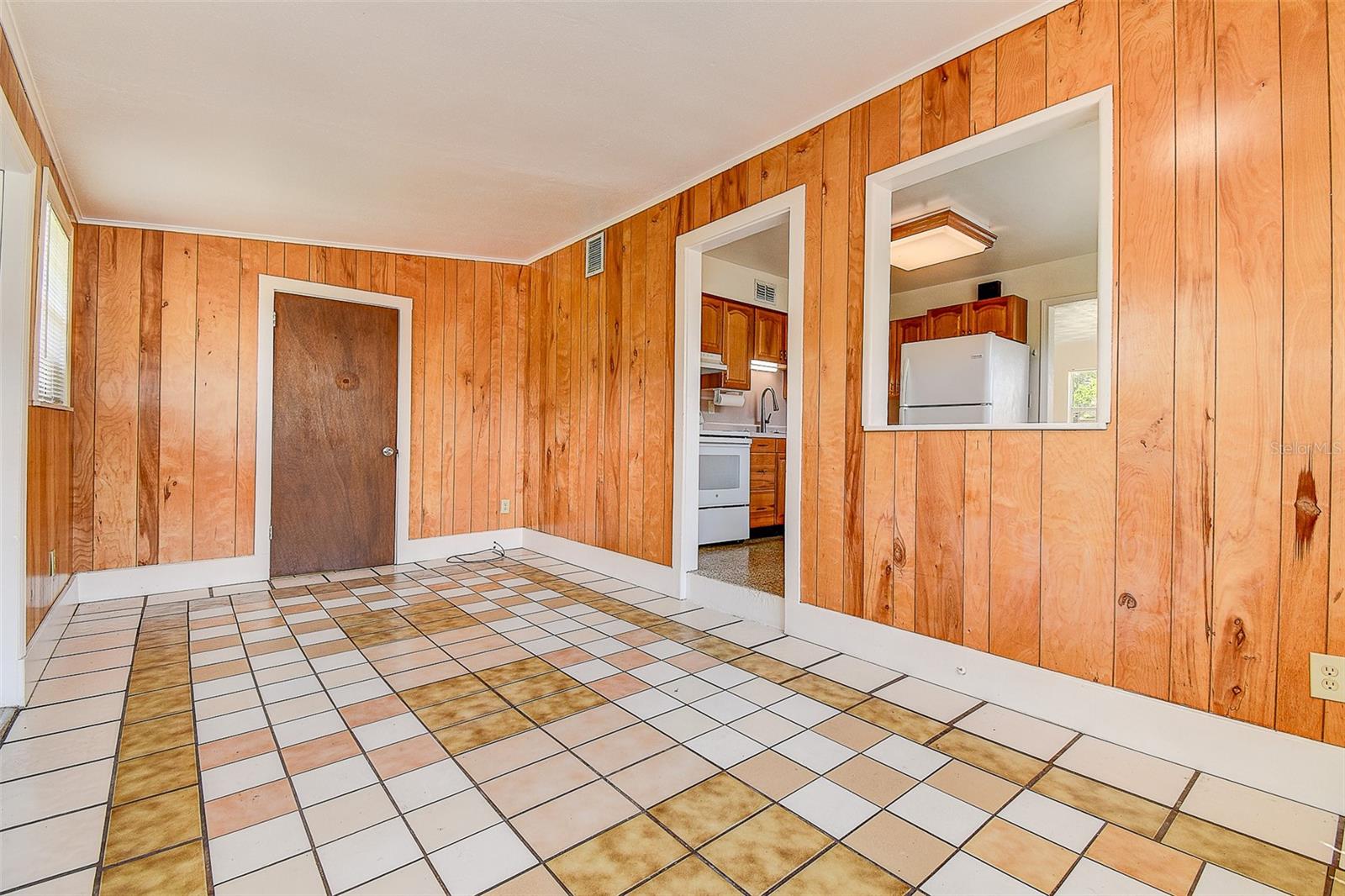 2518 40TH AVE N, ST PETERSBURG, FL, 33710