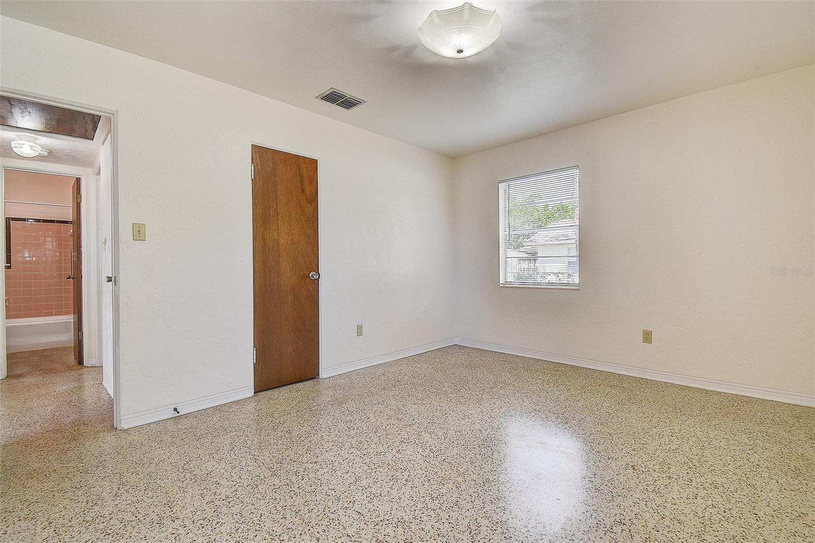 2518 40TH AVE N, ST PETERSBURG, FL, 33710
