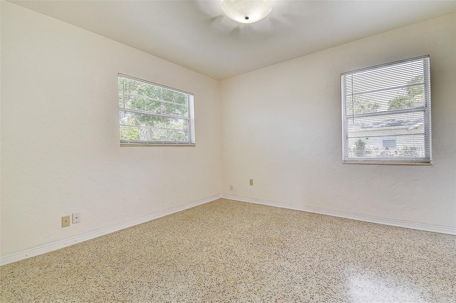 2518 40TH AVE N, ST PETERSBURG, FL, 33710