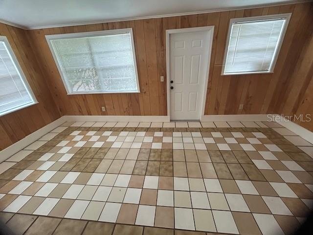 2518 40TH AVE N, ST PETERSBURG, FL, 33710