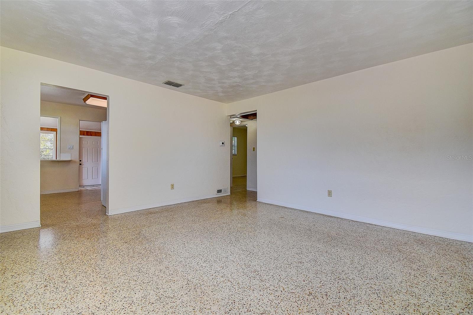 2518 40TH AVE N, ST PETERSBURG, FL, 33710