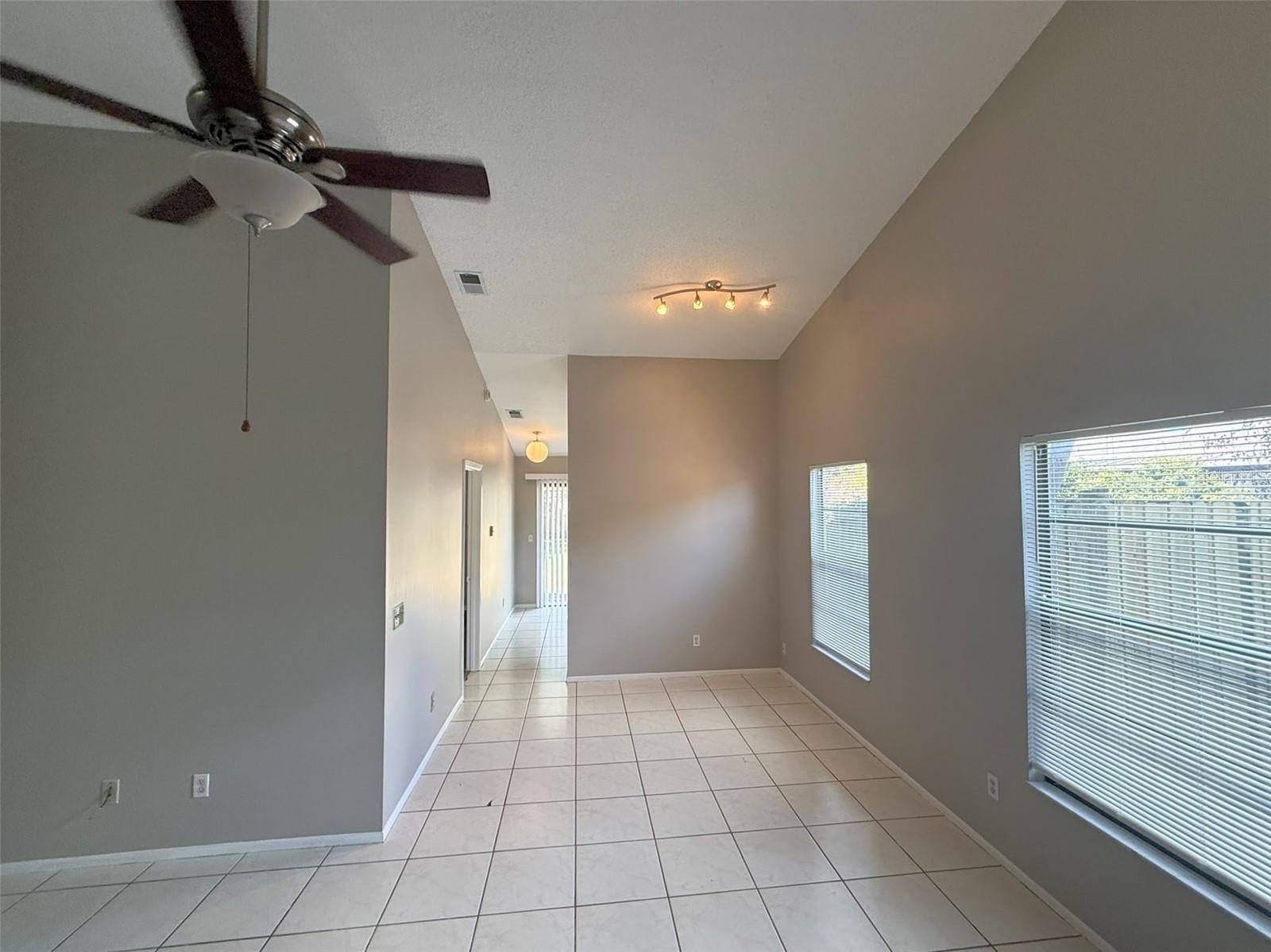 2453 E ILLIANA ST, ORLANDO, FL, 32806