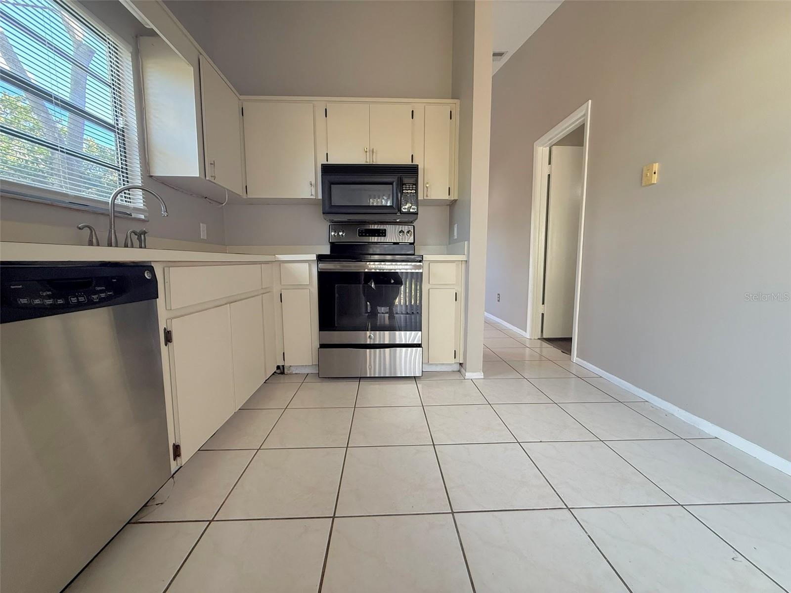 2453 E ILLIANA ST, ORLANDO, FL, 32806