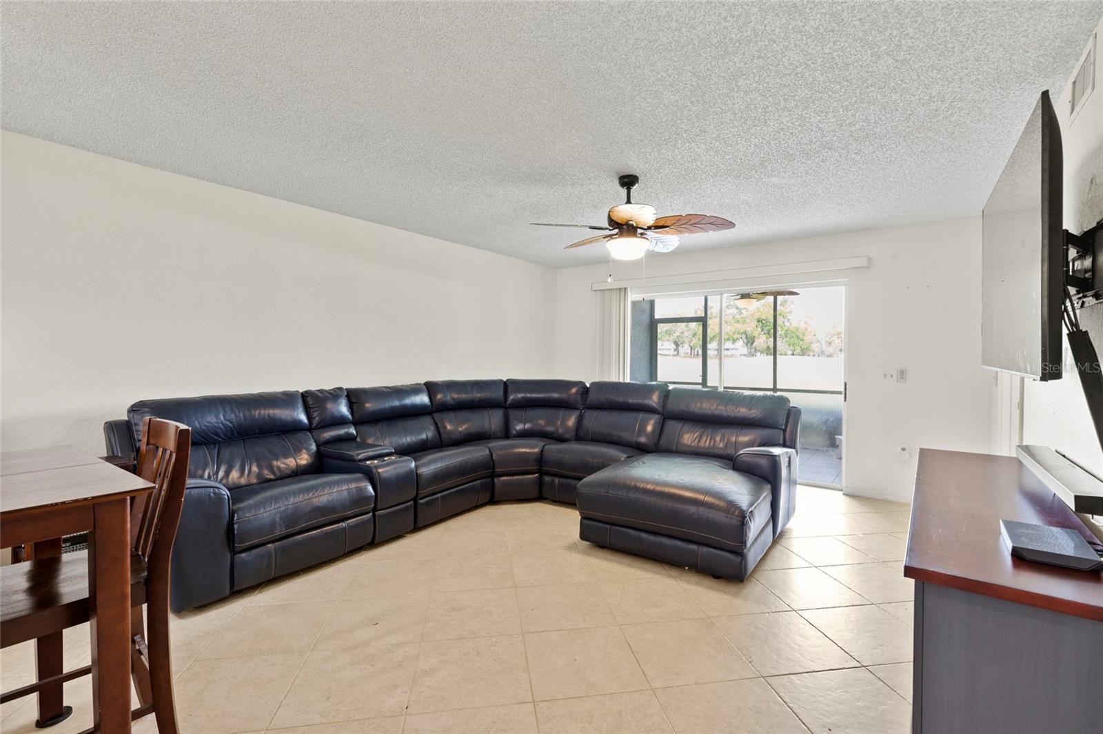 6611 STONE RIVER RD #102, BRADENTON, FL, 34203