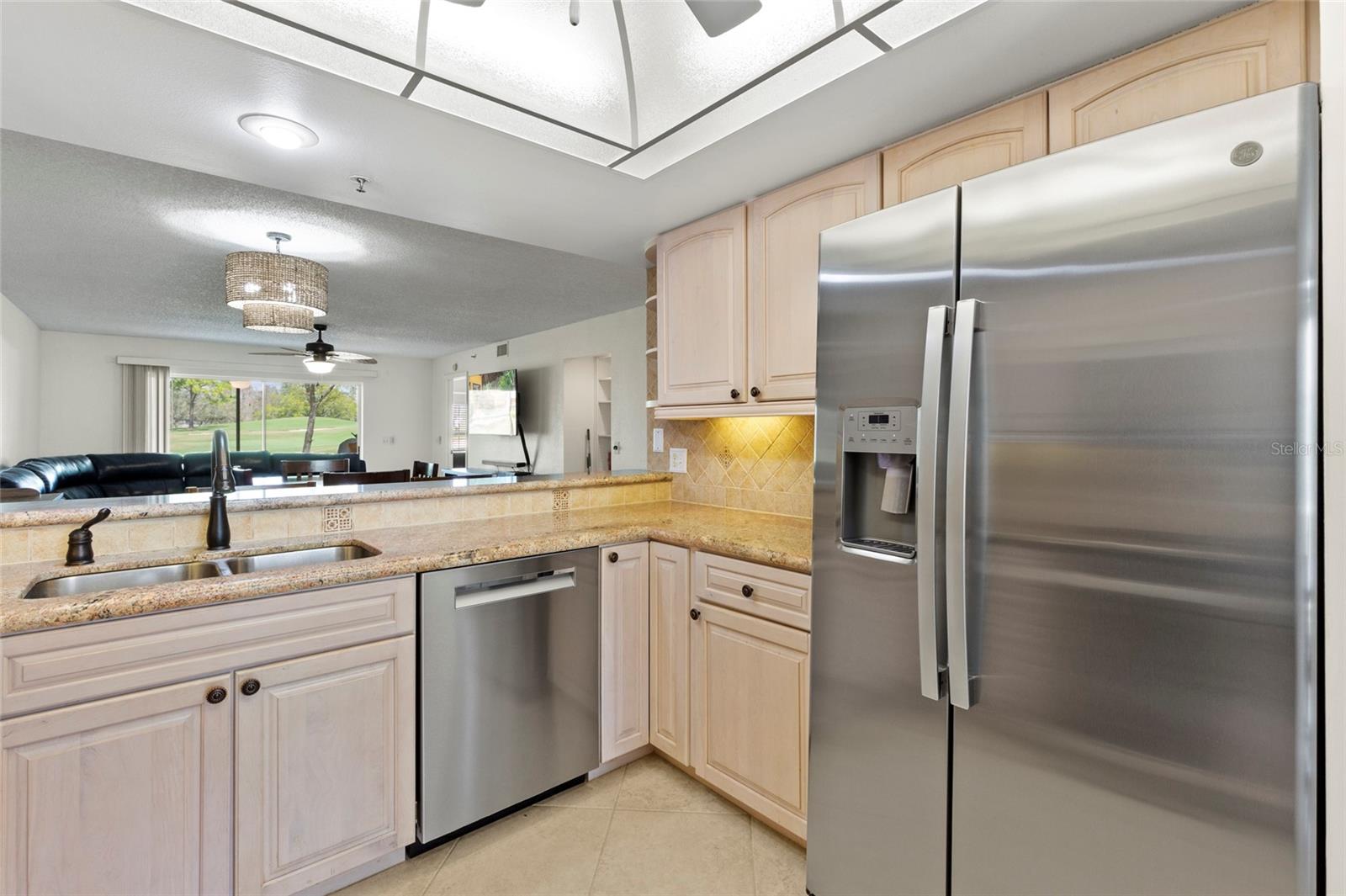 6611 STONE RIVER RD #102, BRADENTON, FL, 34203
