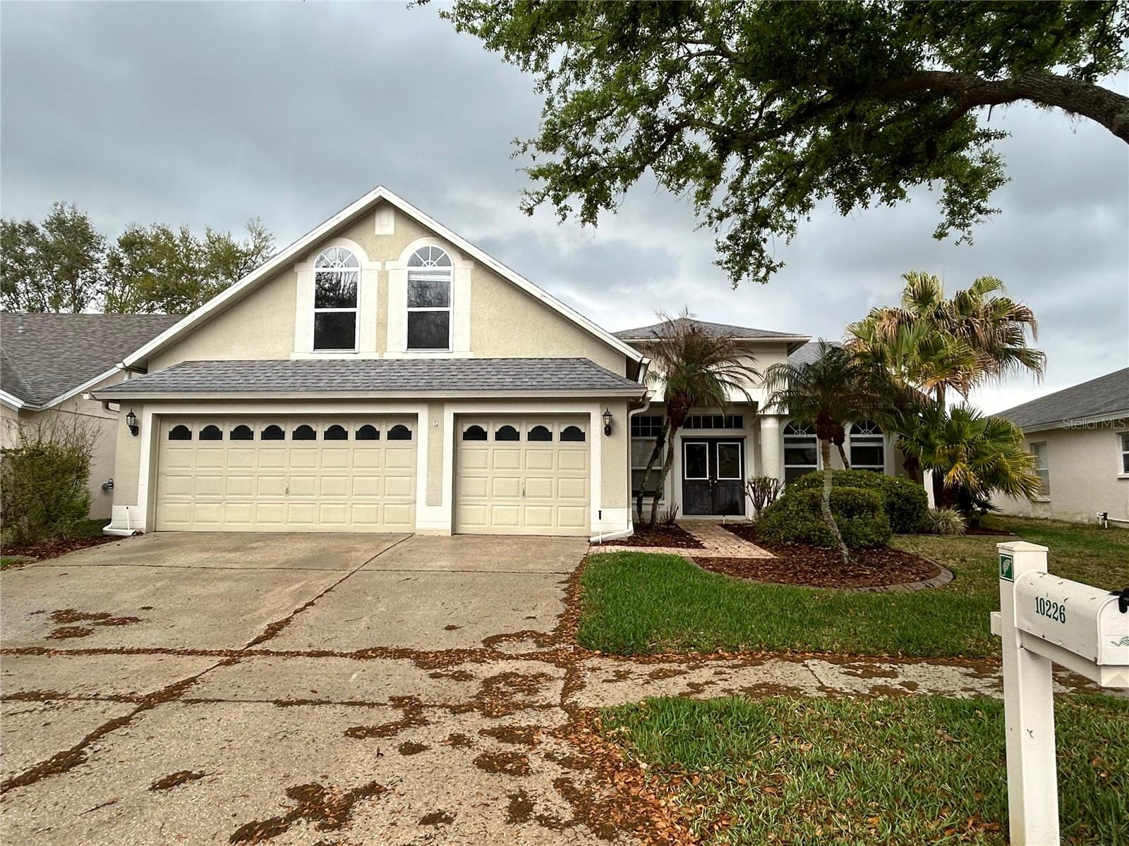 10226 TIMBERLAND POINT DR, TAMPA, FL, 33647