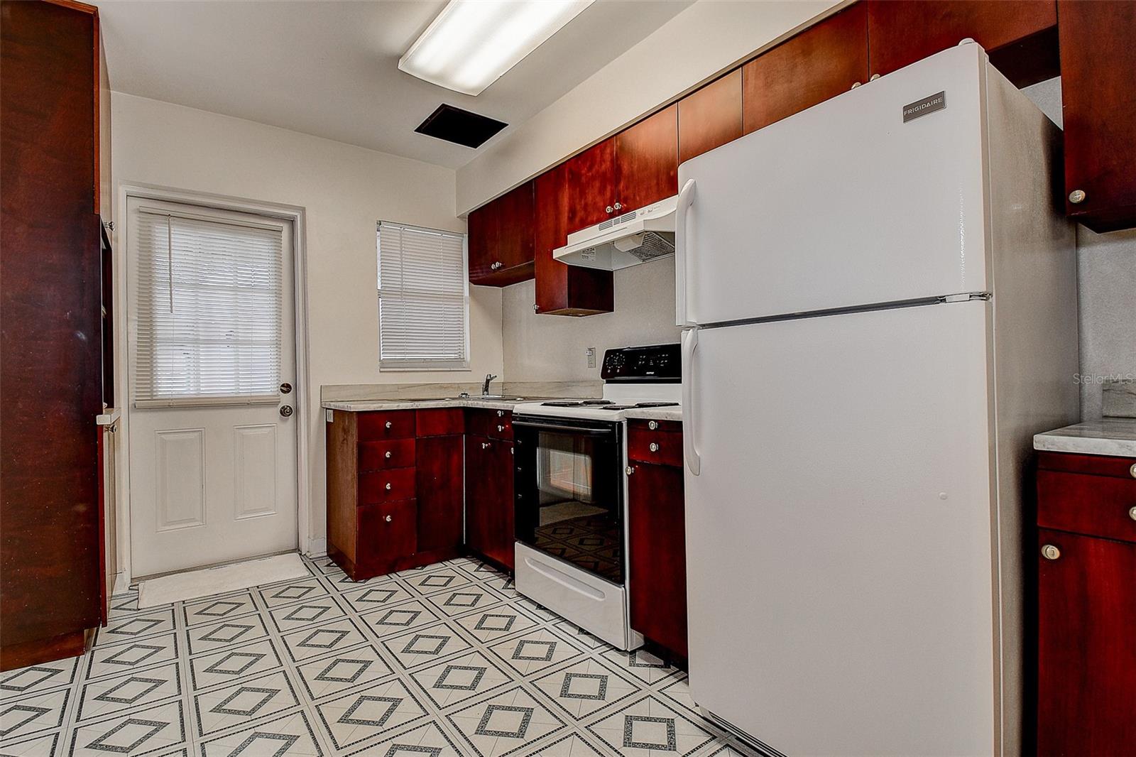 2534 40TH AVE N, ST PETERSBURG, FL, 33714