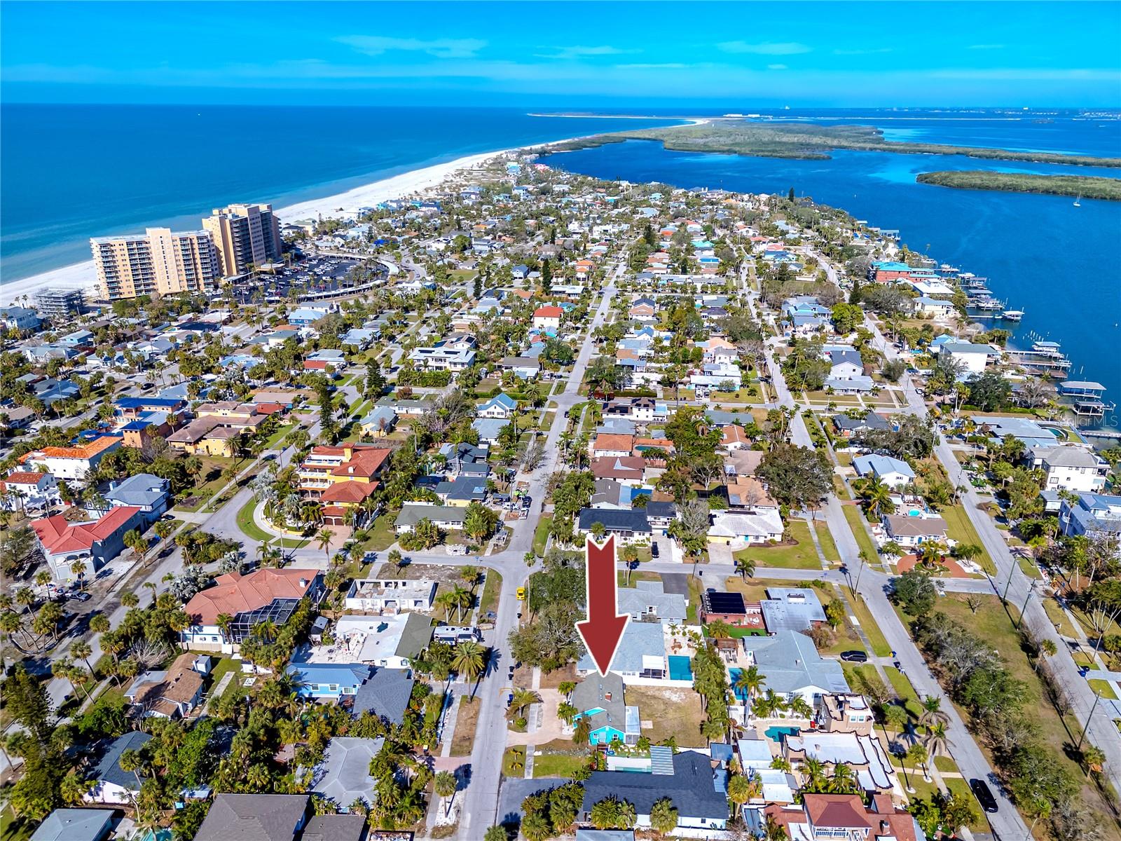 815 LANTANA AVE, CLEARWATER BEACH, FL, 33767