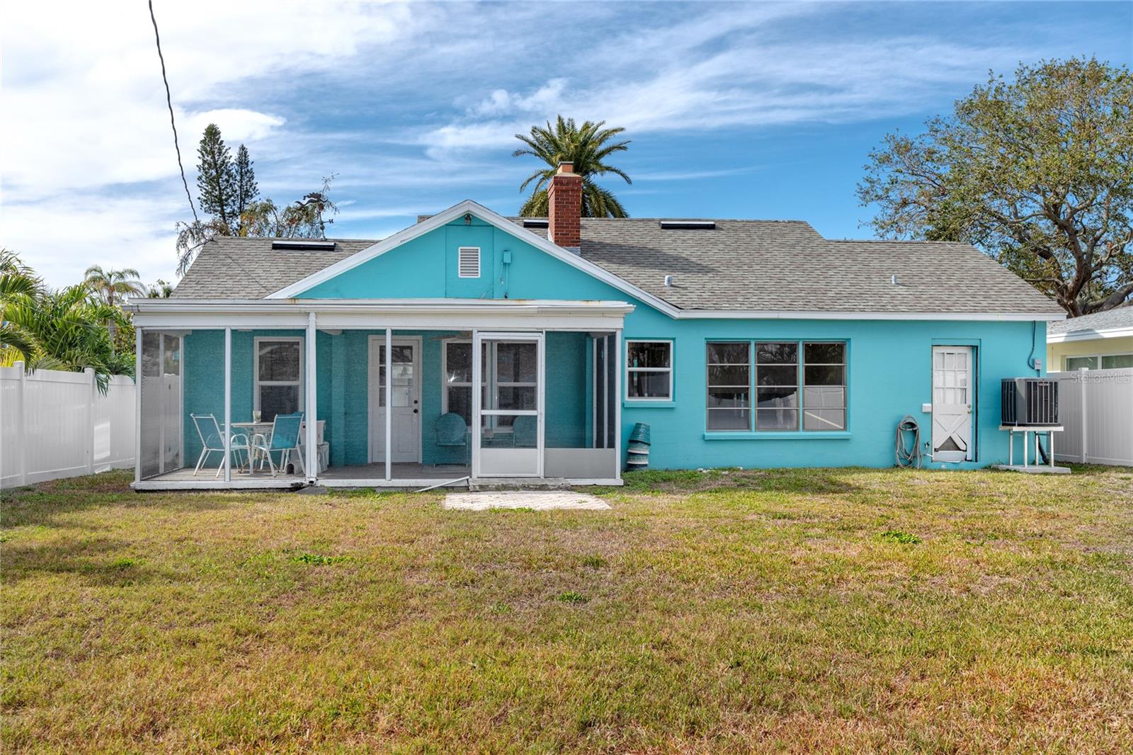 815 LANTANA AVE, CLEARWATER BEACH, FL, 33767
