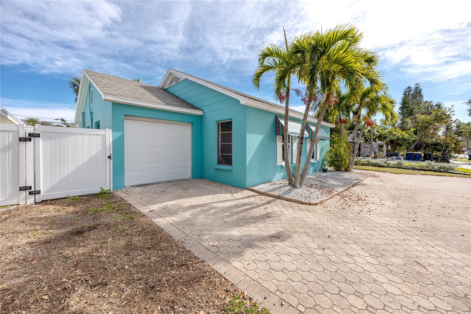 815 LANTANA AVE, CLEARWATER BEACH, FL, 33767