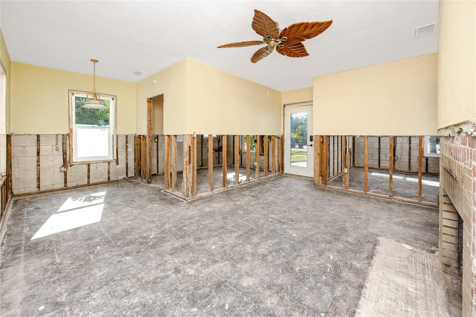 815 LANTANA AVE, CLEARWATER BEACH, FL, 33767