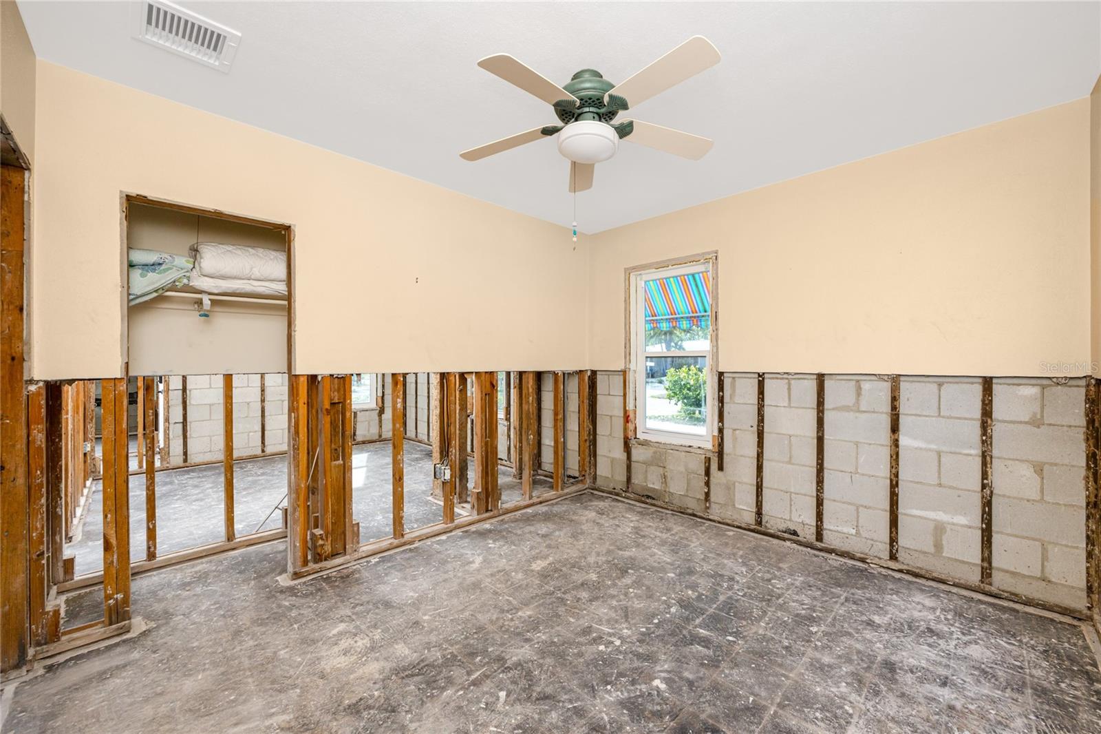 815 LANTANA AVE, CLEARWATER BEACH, FL, 33767