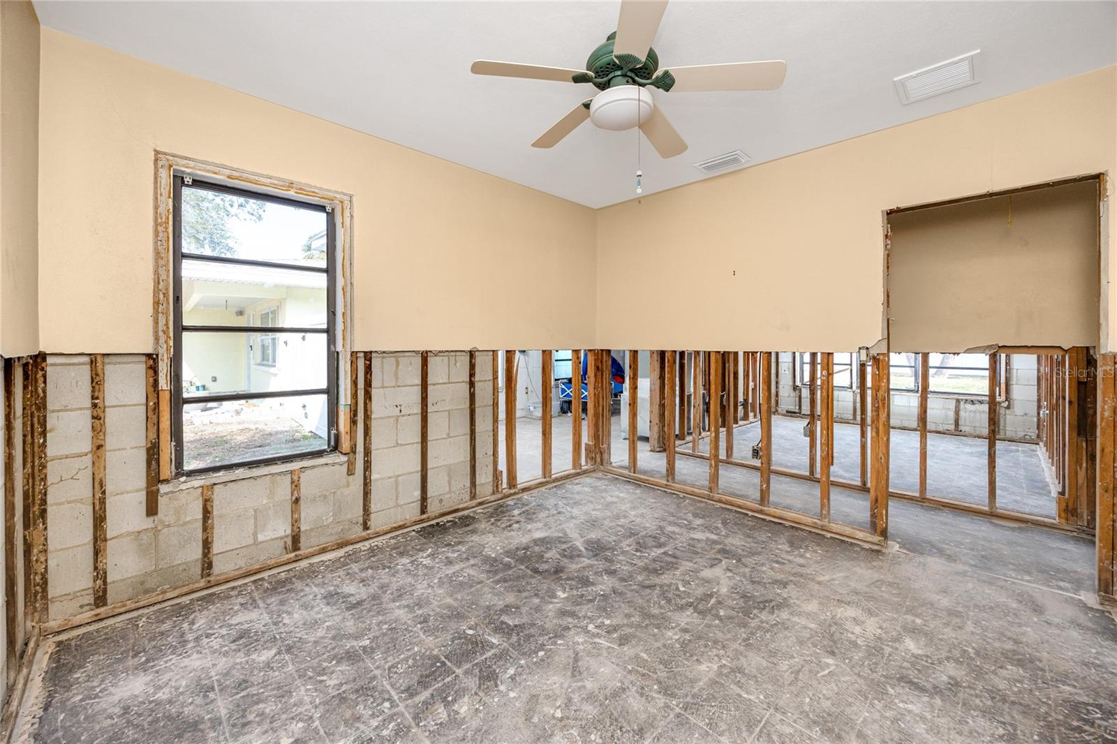 815 LANTANA AVE, CLEARWATER BEACH, FL, 33767