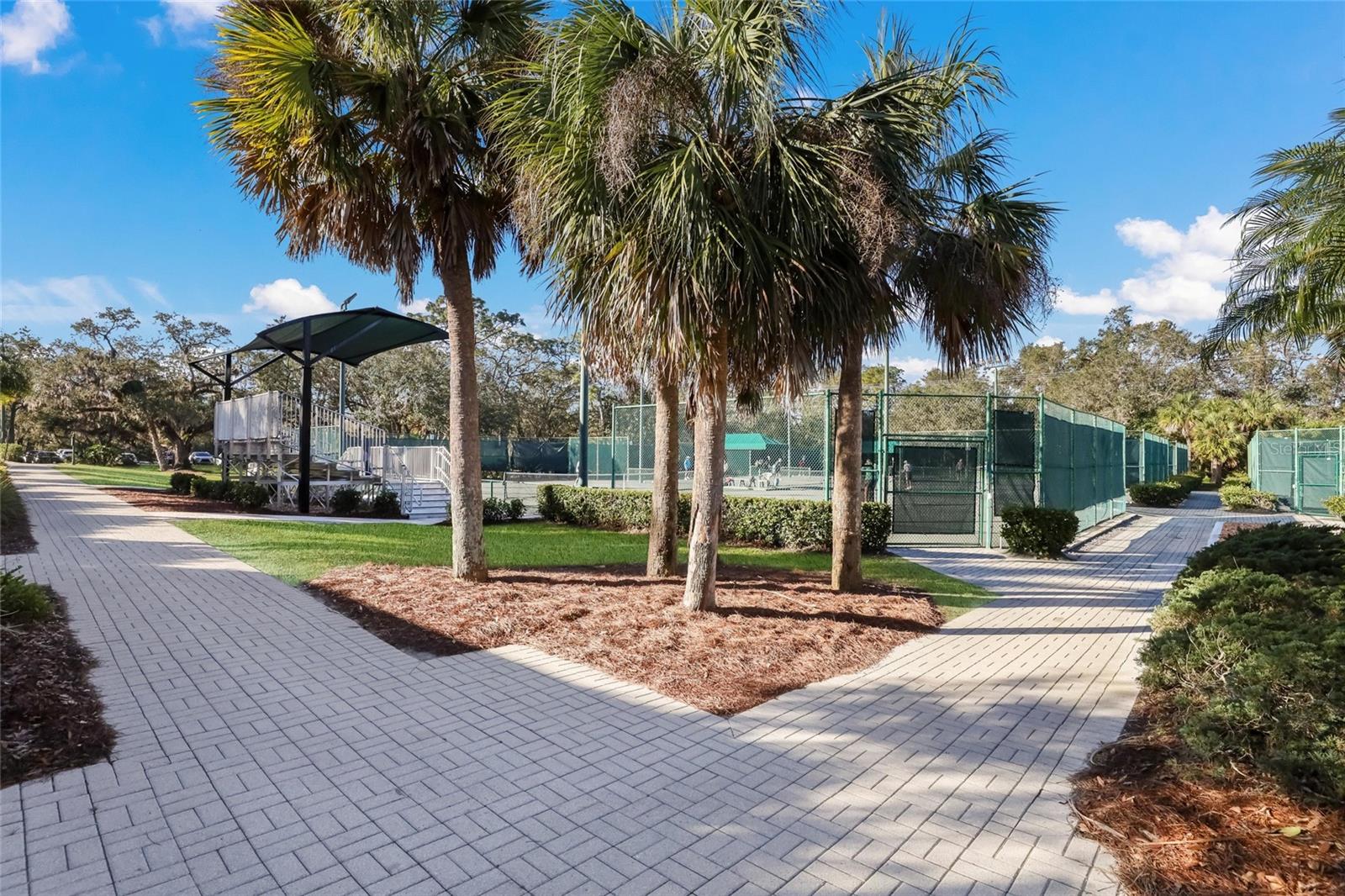 8722 52ND DR E, BRADENTON, FL, 34211