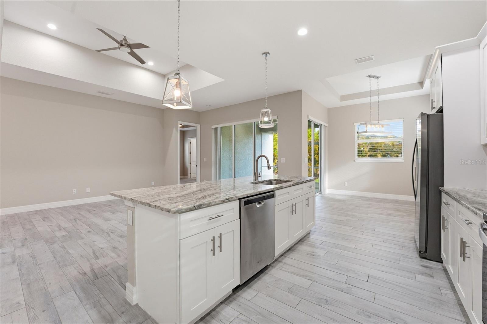 106 SMALLWOOD RD, ROTONDA WEST, FL, 33947