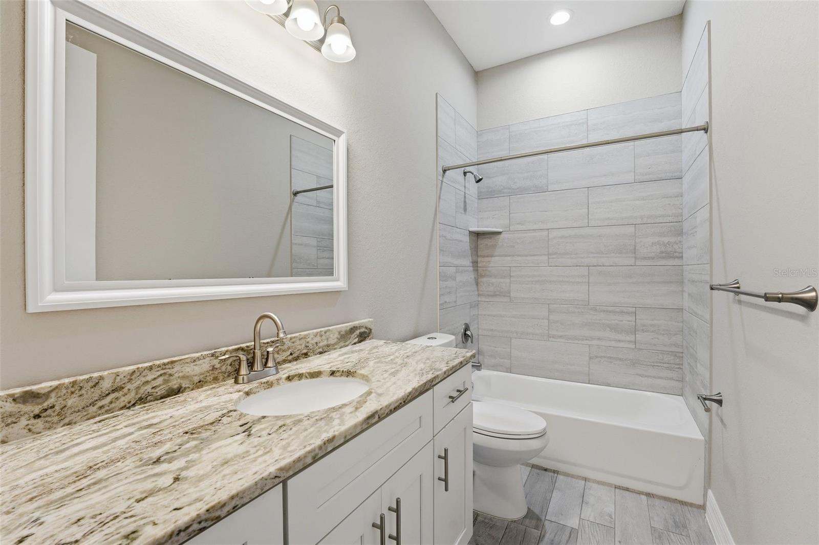 106 SMALLWOOD RD, ROTONDA WEST, FL, 33947