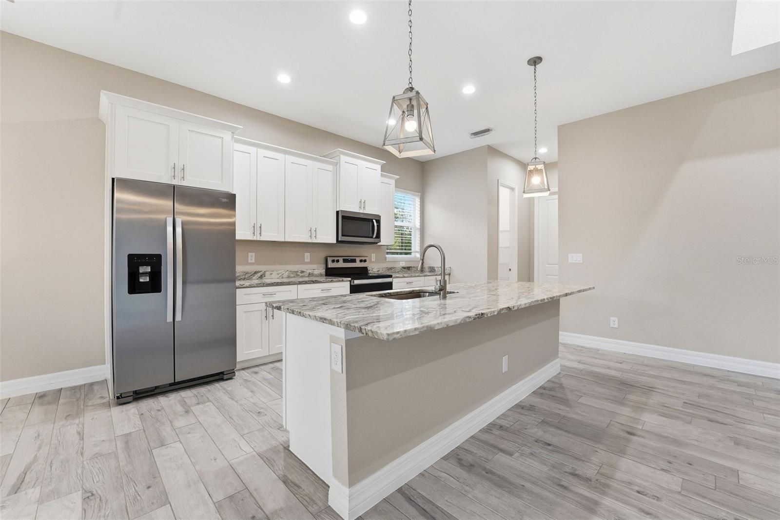 106 SMALLWOOD RD, ROTONDA WEST, FL, 33947