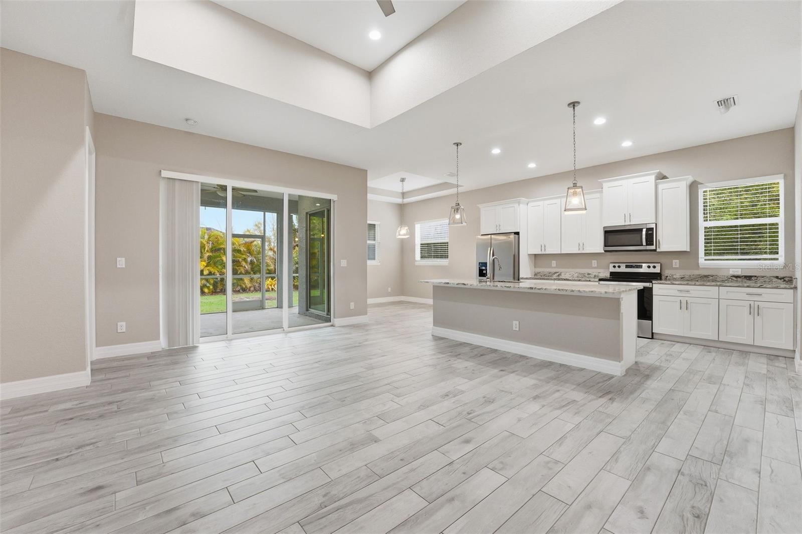 106 SMALLWOOD RD, ROTONDA WEST, FL, 33947