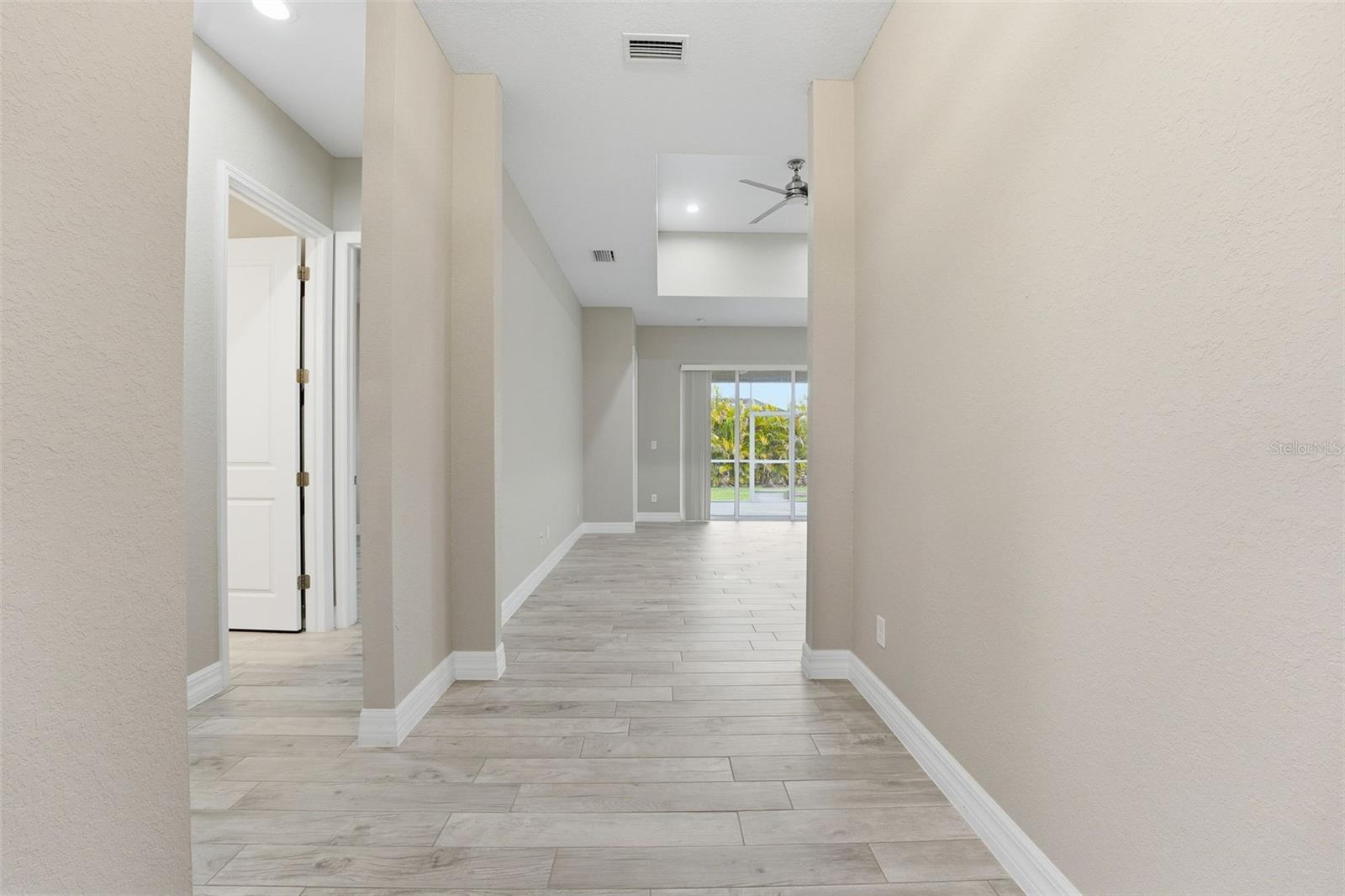 106 SMALLWOOD RD, ROTONDA WEST, FL, 33947