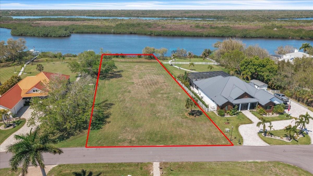 2009 TREASURE LN, PUNTA GORDA, FL, 33982