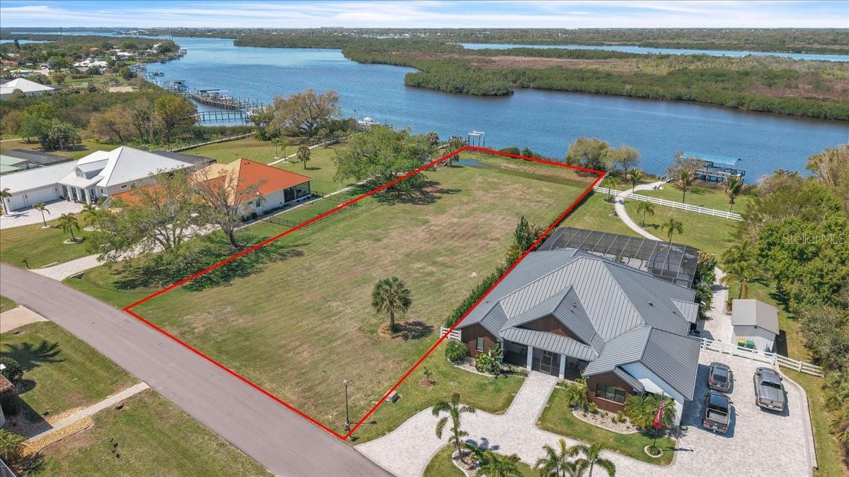 2009 TREASURE LN, PUNTA GORDA, FL, 33982