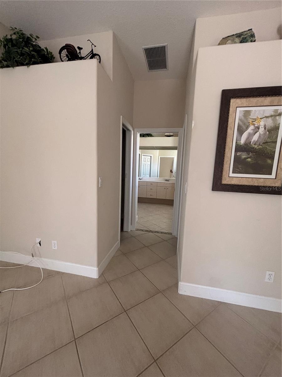 132 AMORA AVE, VENICE, FL, 34285