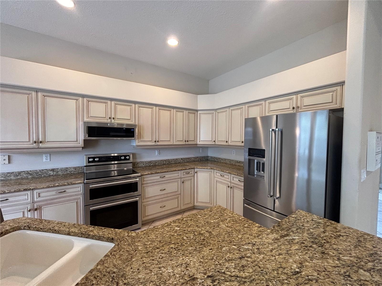 132 AMORA AVE, VENICE, FL, 34285