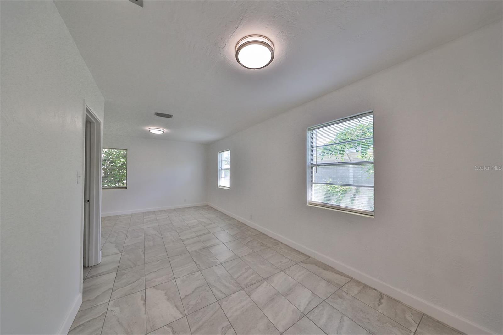 3908 W WALLACE AVE, TAMPA, FL, 33611