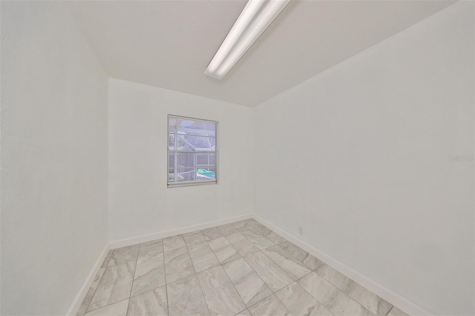 3908 W WALLACE AVE, TAMPA, FL, 33611