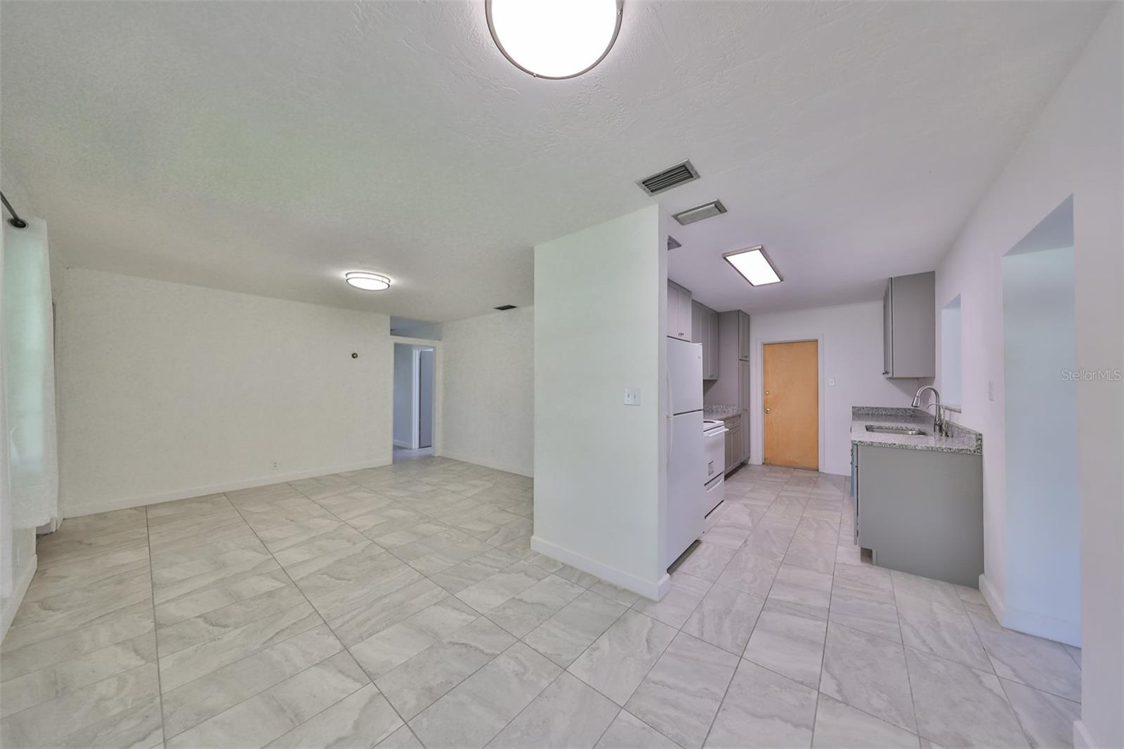 3908 W WALLACE AVE, TAMPA, FL, 33611