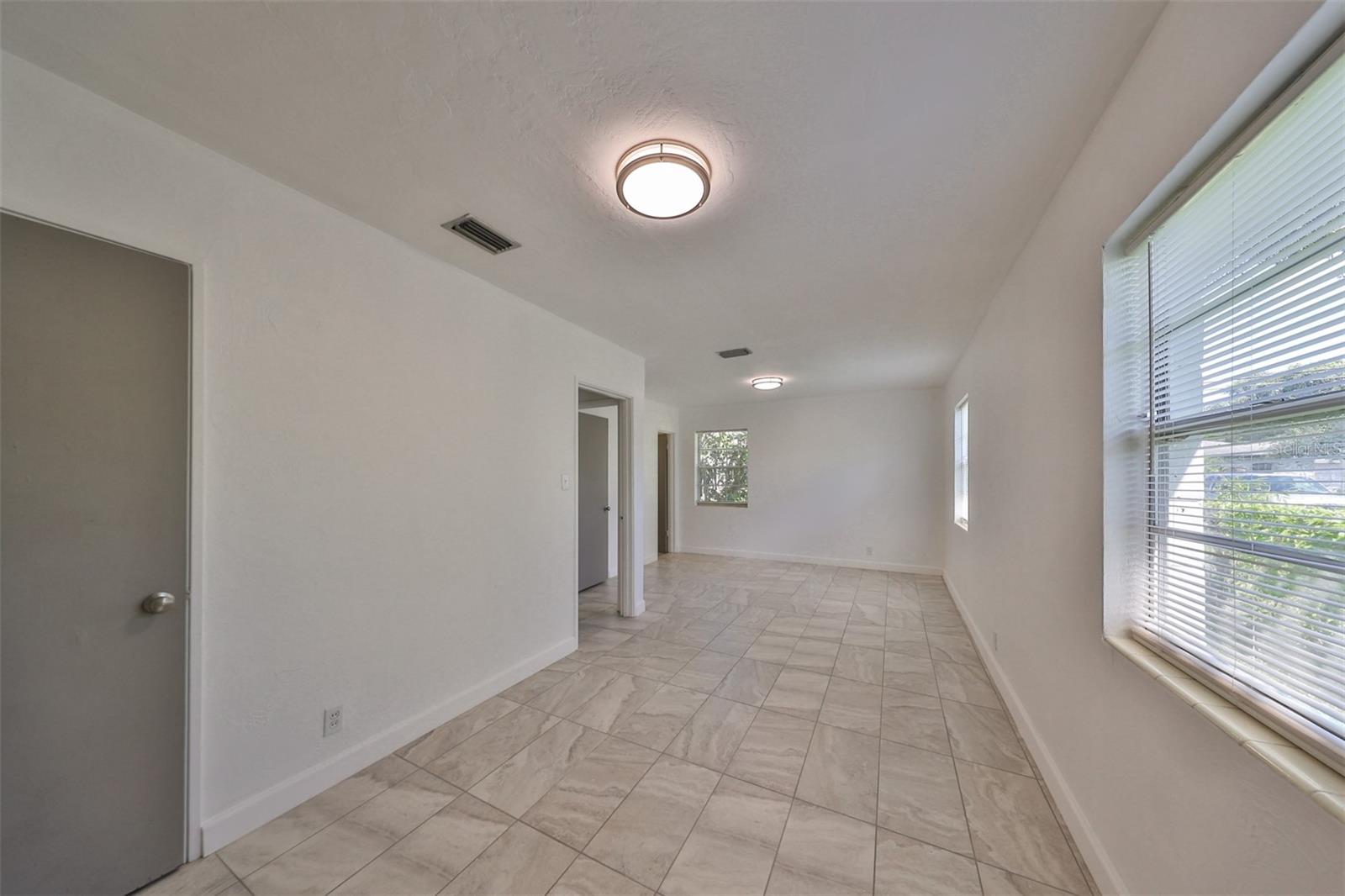 3908 W WALLACE AVE, TAMPA, FL, 33611
