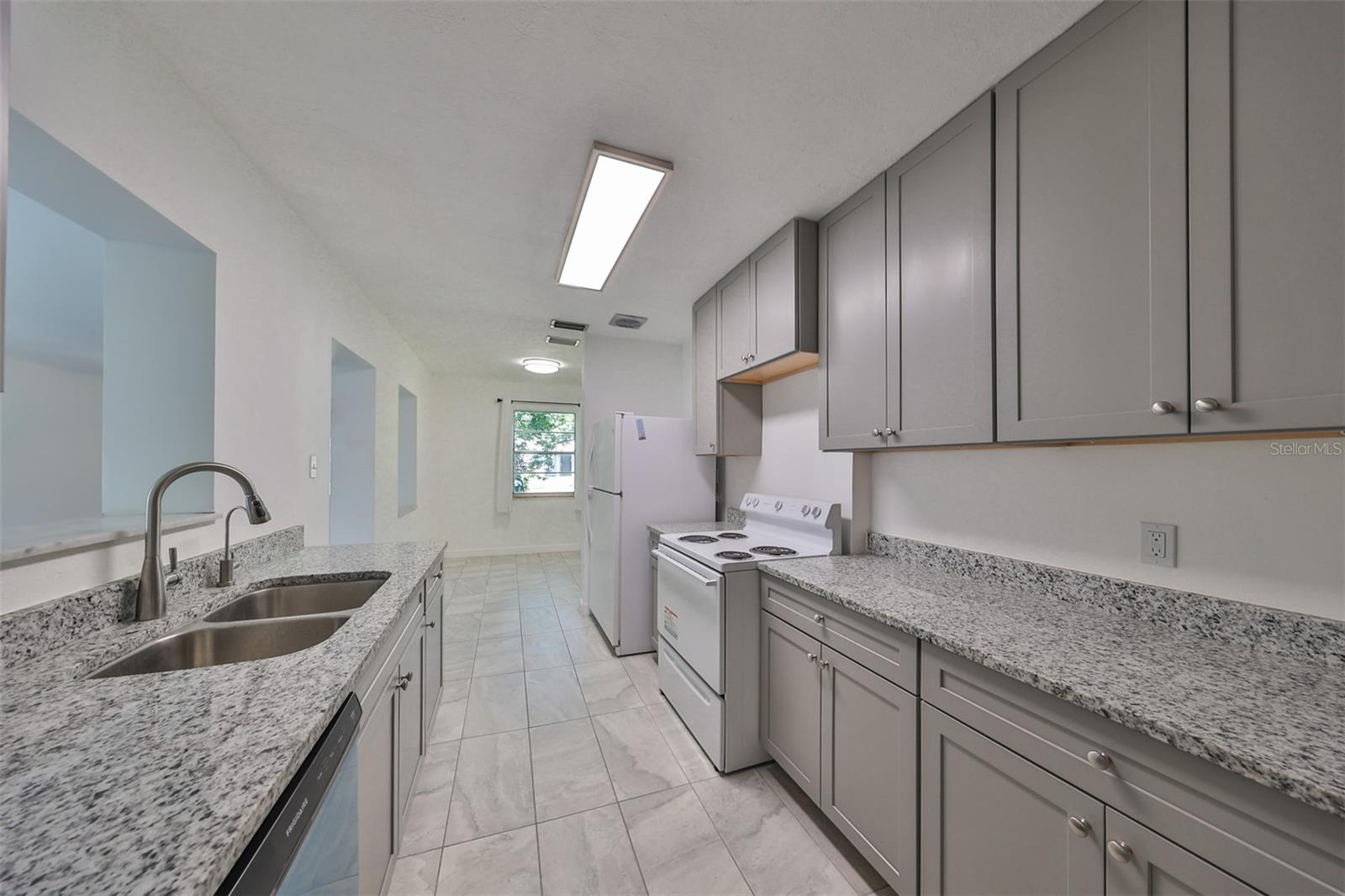 3908 W WALLACE AVE, TAMPA, FL, 33611
