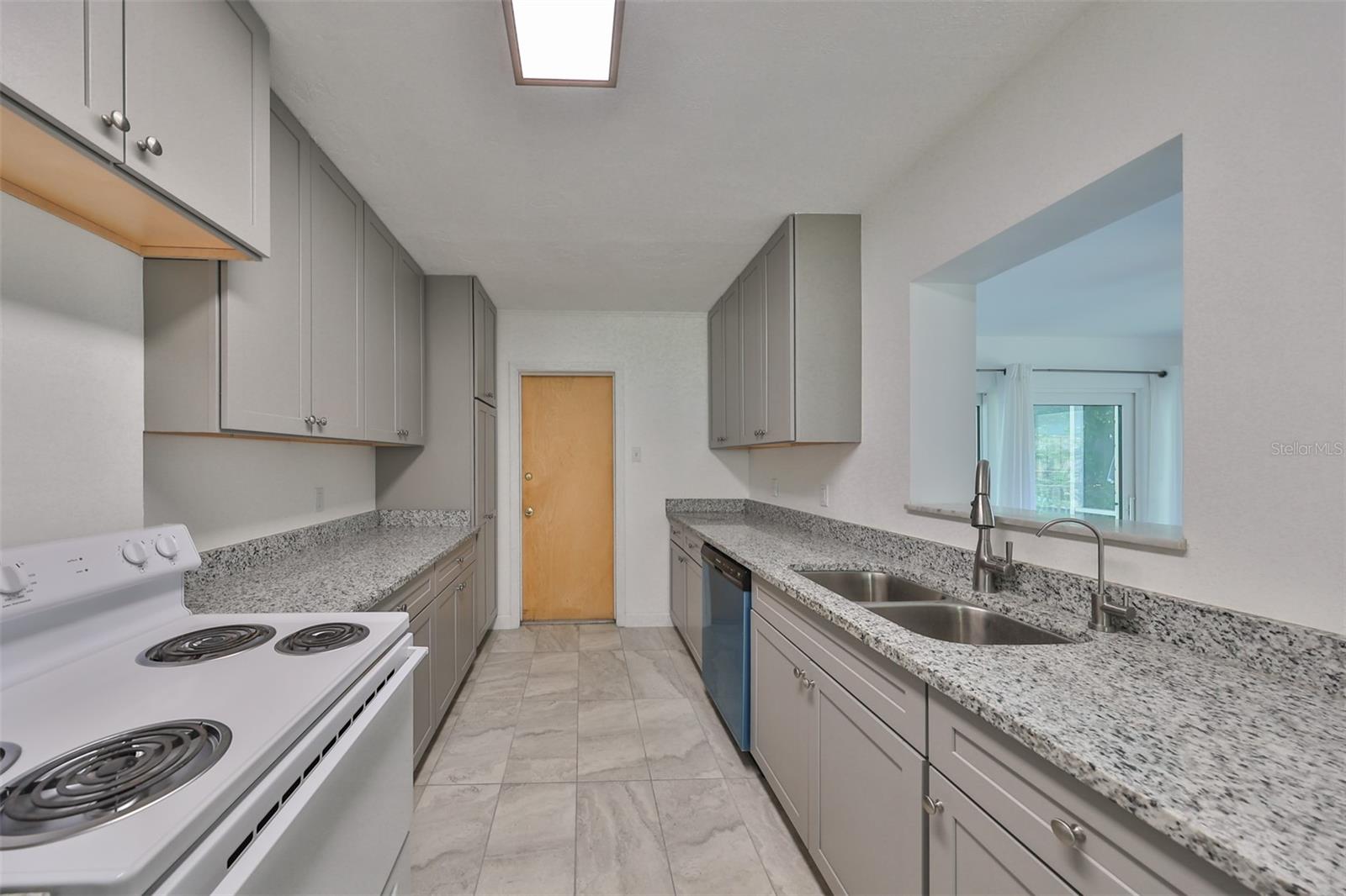 3908 W WALLACE AVE, TAMPA, FL, 33611