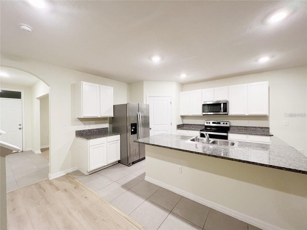 16336 LITTLE GARDEN DR, WIMAUMA, FL, 33598