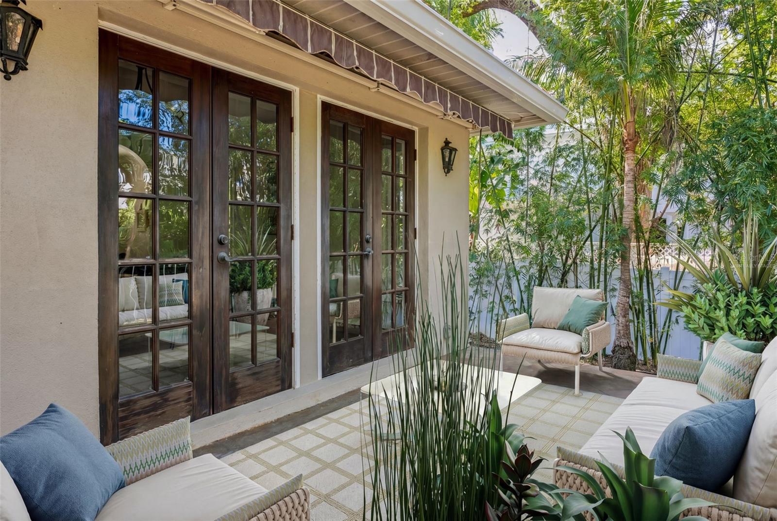 813 S WEST SHORE BLVD, TAMPA, FL, 33609