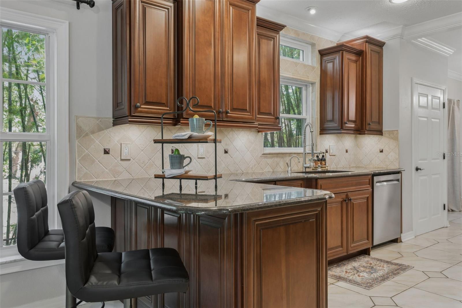 813 S WEST SHORE BLVD, TAMPA, FL, 33609