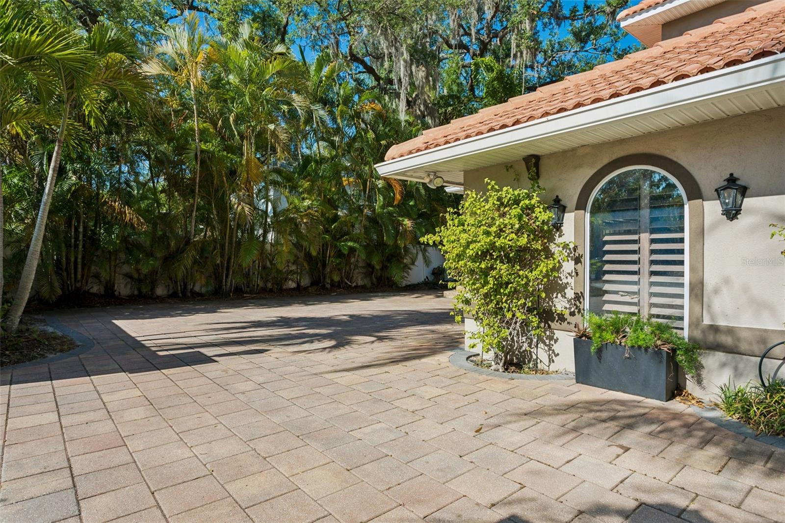 813 S WEST SHORE BLVD, TAMPA, FL, 33609