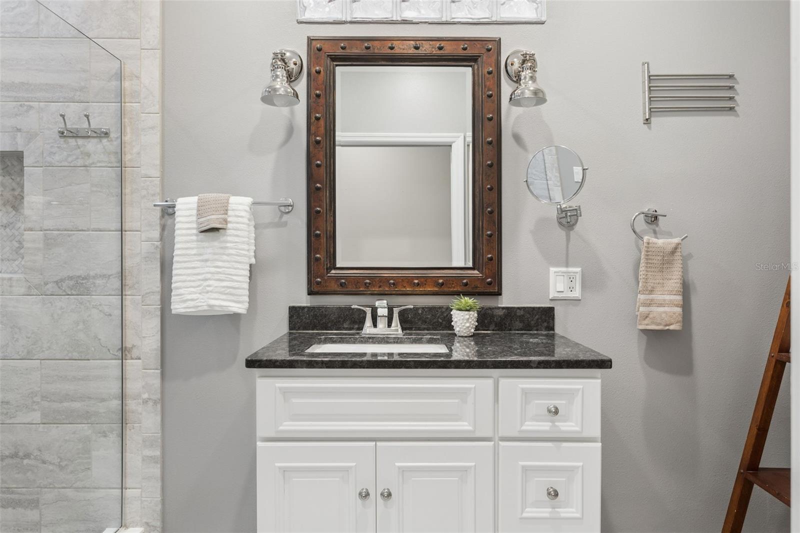 813 S WEST SHORE BLVD, TAMPA, FL, 33609