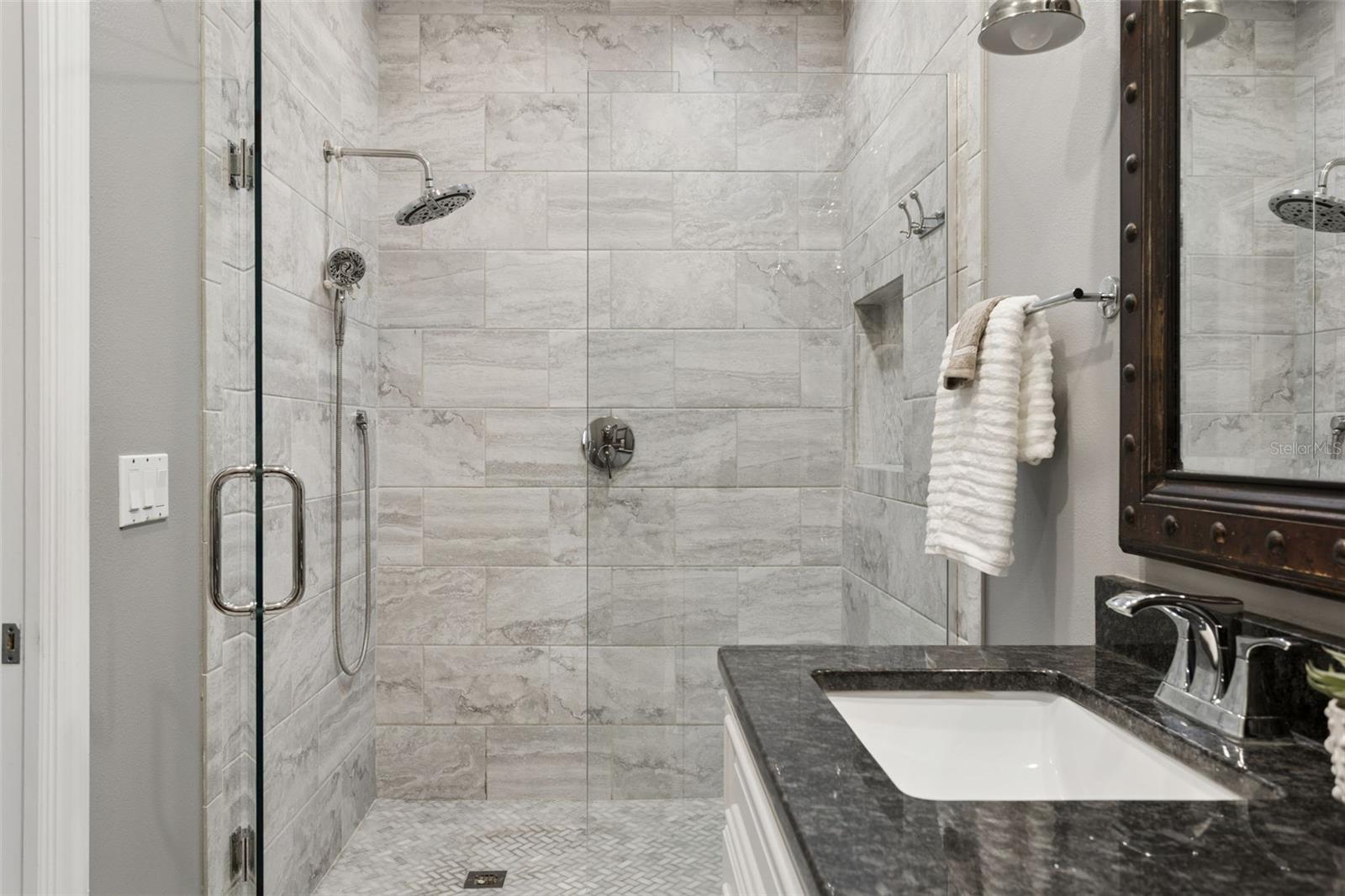 813 S WEST SHORE BLVD, TAMPA, FL, 33609